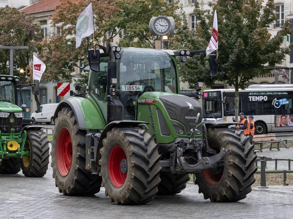 ឥទ្ធិពលនៃម៉ាស៊ីនលើសង្គម និងសេដ្ឋកិច្ច