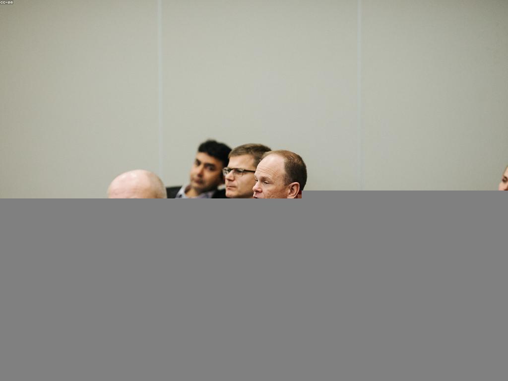 ការពិចារណាអំពីម៉ាស៊ីន: ការអភិវឌ្ឍន៍ច្រាសសម្រាប់អនាគត